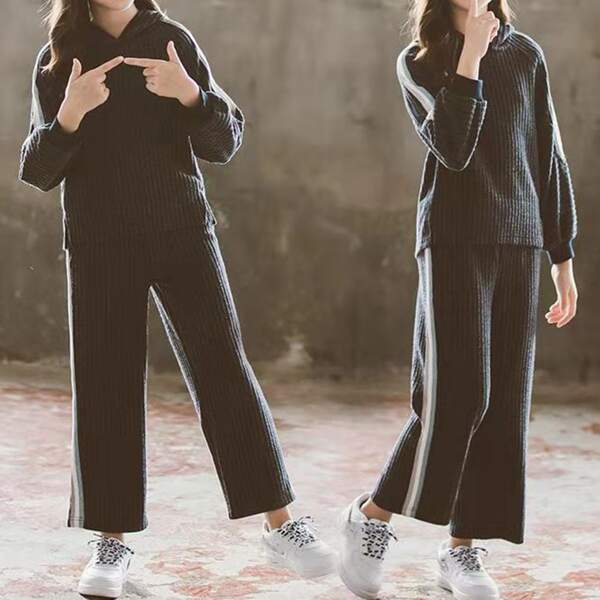 

Girls Hooded Sweatshirt & Panel Side Pants, Dark grey