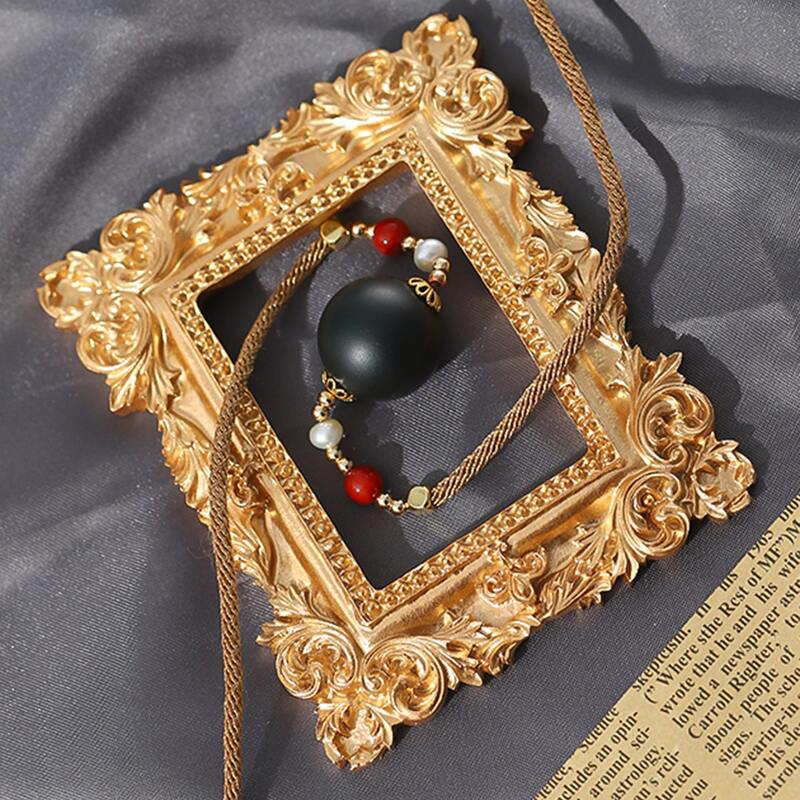 

1pc Vintage Photo Frame, Gold
