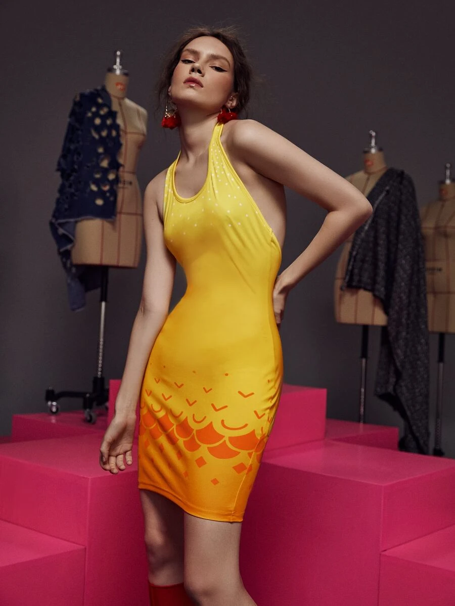 Qian Shi Đầm Lộ Lưng Đồ họa Gợi cảm - Nhiều màu - Xem 1