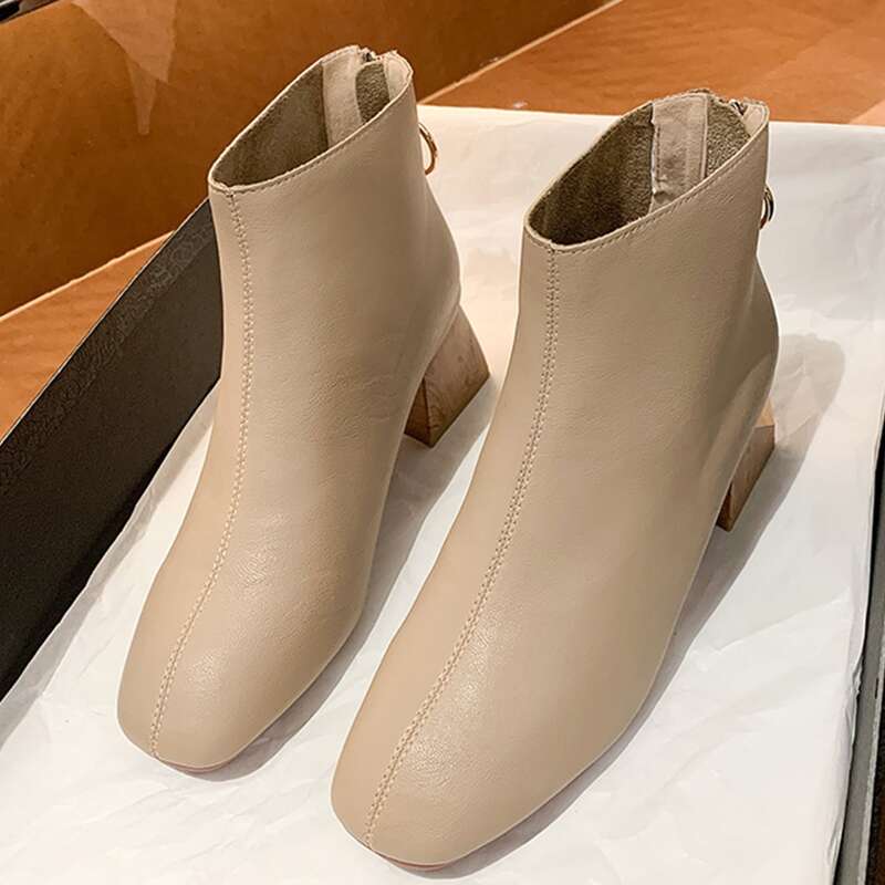 

Minimalist Chunky Heeled Boots, Khaki