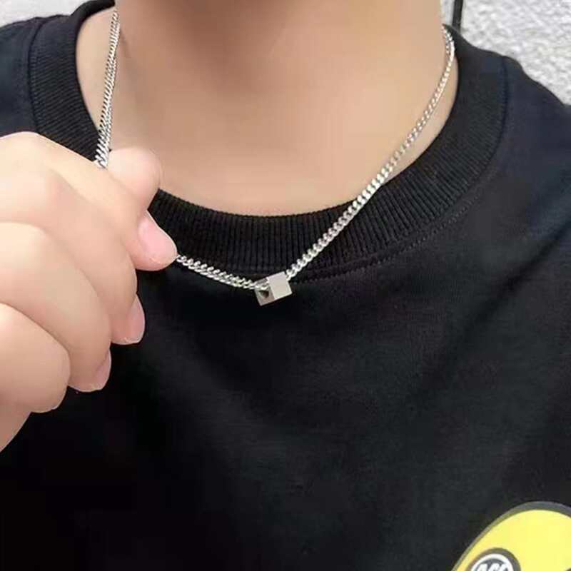 

Geo Decor Chain Necklace, Silver