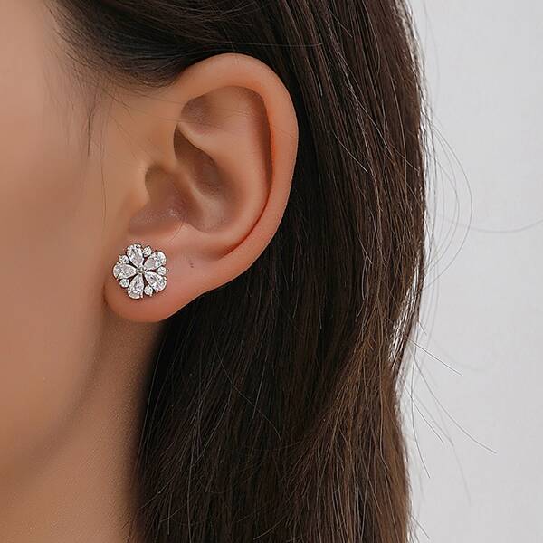 

Zircon Flower Earrings, Silver