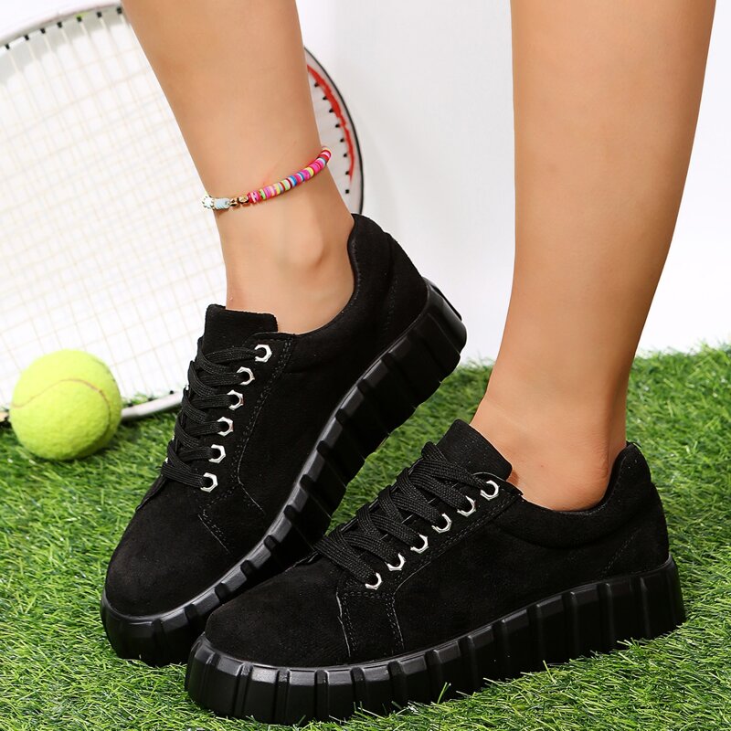 

Minimalist Lace-up Front Skate Shoes, Black