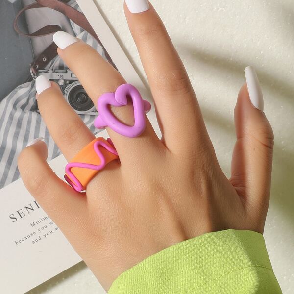 

2pcs Heart Decor Ring, Multicolor