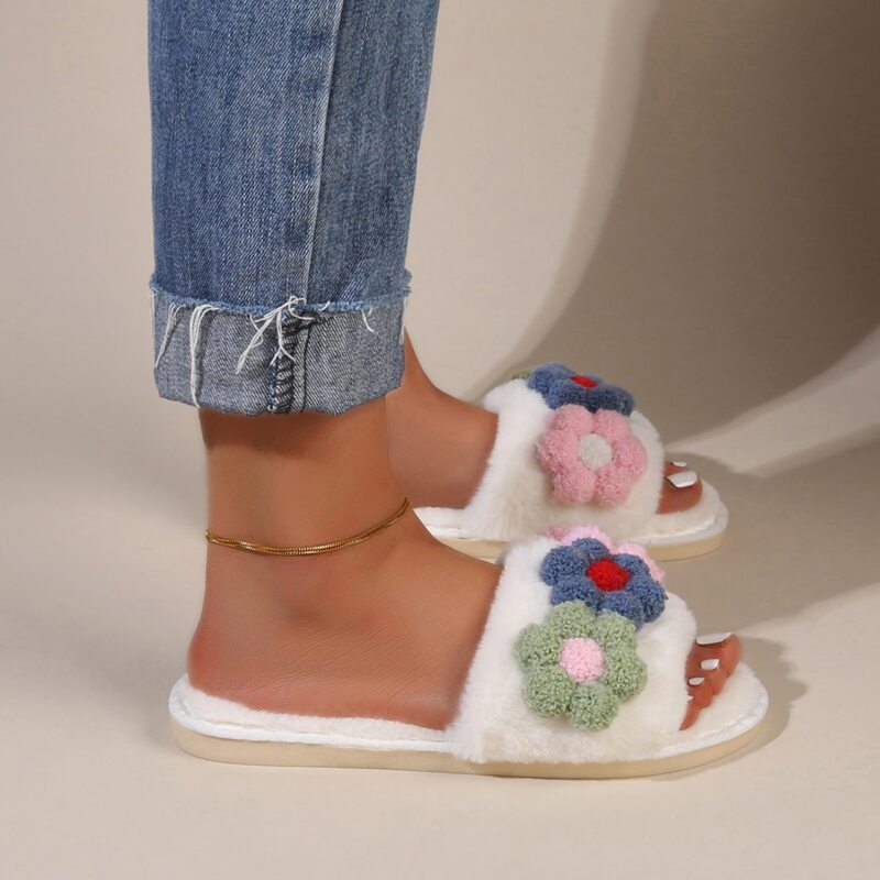 

Applique Fluffy Bedroom Slippers, White