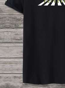 Manfinity 男士外星人印花T恤 - 黑色 - 查看 5