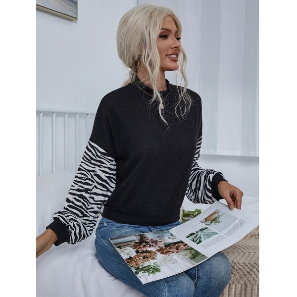 

Mock Neck Zebra Stripe Print Pullover, Black