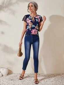 SHEIN Clasi 鎖孔領花卉上衣 - 彩色 - 查看 5