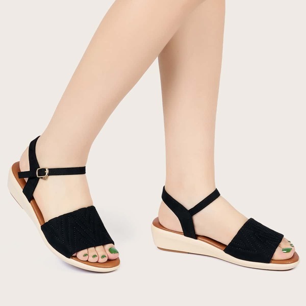 

Chevron Buckle Decor Flatform Sandals, Black
