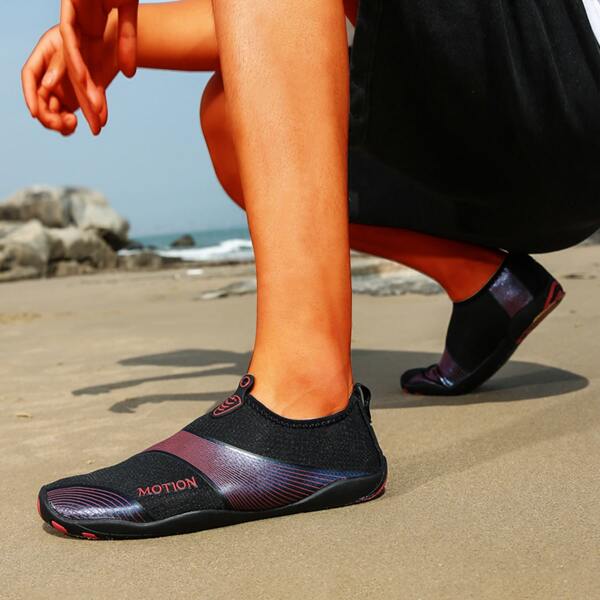 

Men Letter Graphic Water Shoes, Black