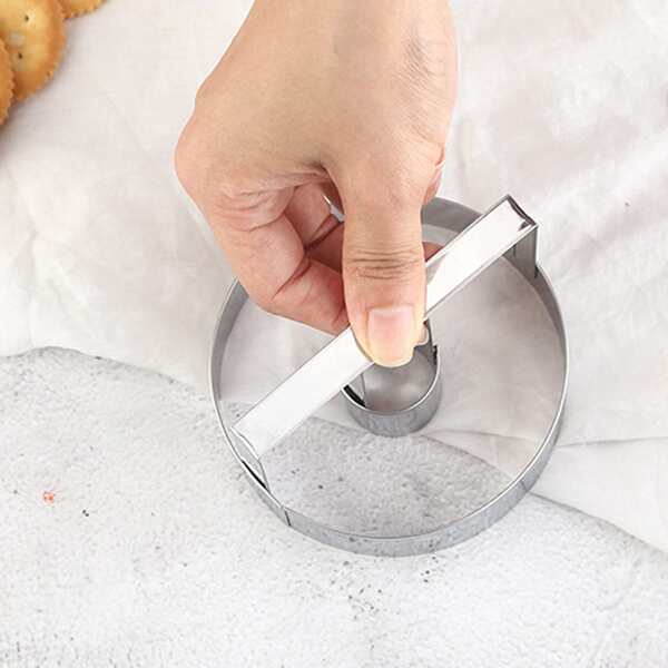 

1pc Round Biscuit Mold, Silver