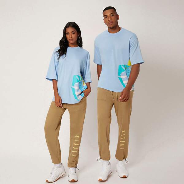 

1pc Graphic Print Tee, Baby blue