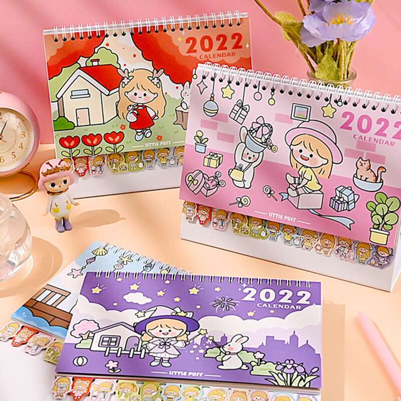 

1pc Cartoon Graphic Random 2022 Desk Calendar, Multicolor