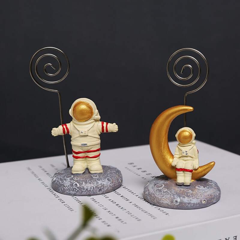 

1pc Astronaut Design Ornament, Beige