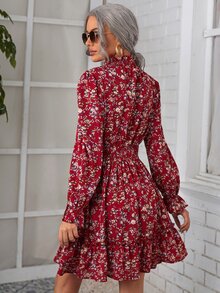 SHEIN Vestido con estampado floral con fruncido cuello de volante de manga con volante bajo con fruncido - Burdeos - Ver 2