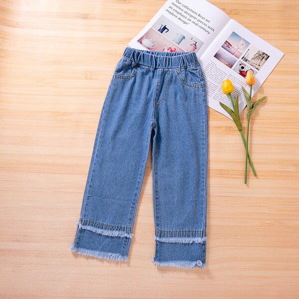 

Girls Raw Trim Slant Pockets Jeans, Medium wash