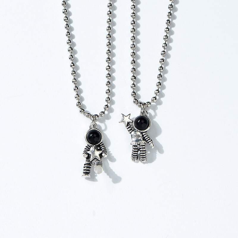 

2pcs Astronaut Pendant Chain Necklace, Silver