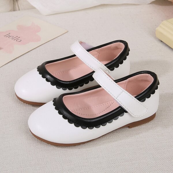 

Toddler Girls Scallop Trim Velcro Strap Flats, White