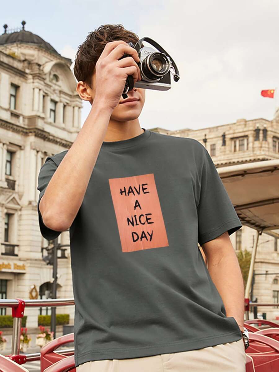 Hombres Camiseta con estampado de slogan - Gris Oscuro - Ver 1