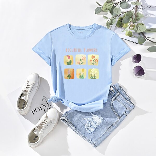 

Flower And Letter Graphic Tee, Baby blue