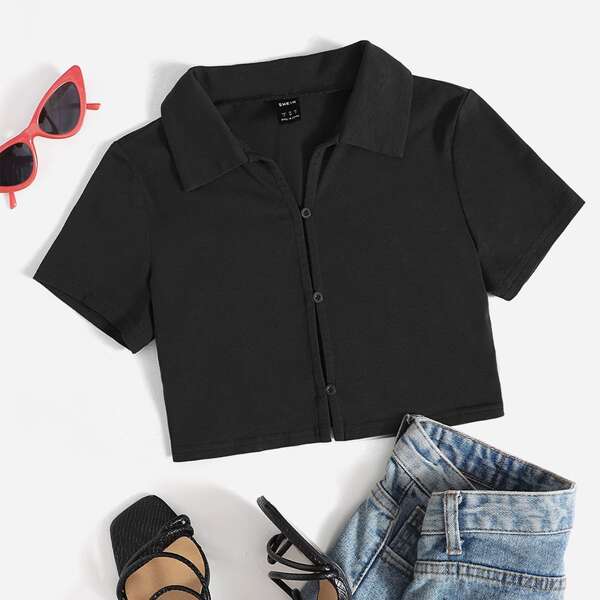 

Single Breasted Solid Crop Tee, Black