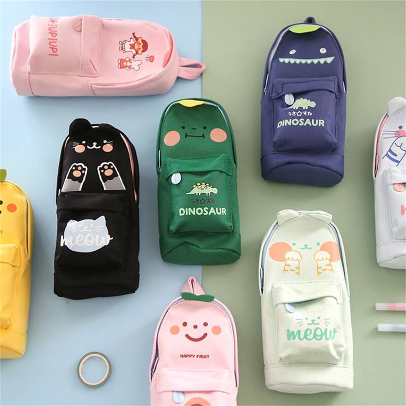 

1pc Cartoon Graphic Random Pencil Case, Multicolor