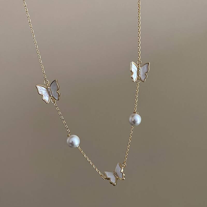 

Butterfly Decor Chain Necklace, Gold
