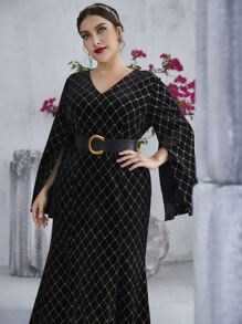 Modelyn 大碼菱形印花開叉袖絲絨附腰帶洋裝 - 黑色 - 查看 3