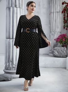 Modelyn 大碼菱形印花開叉袖絲絨附腰帶洋裝 - 黑色 - 查看 5