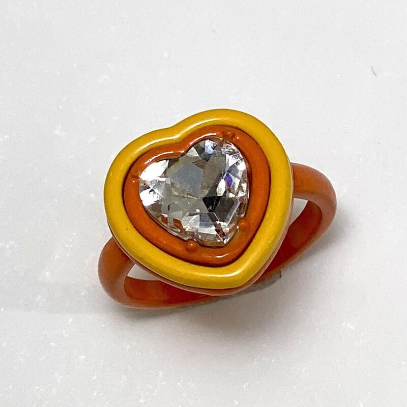 

Heart Design Ring, Orange