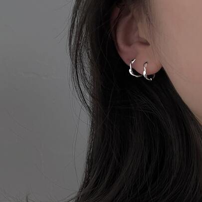 Simple Hoop Earrings