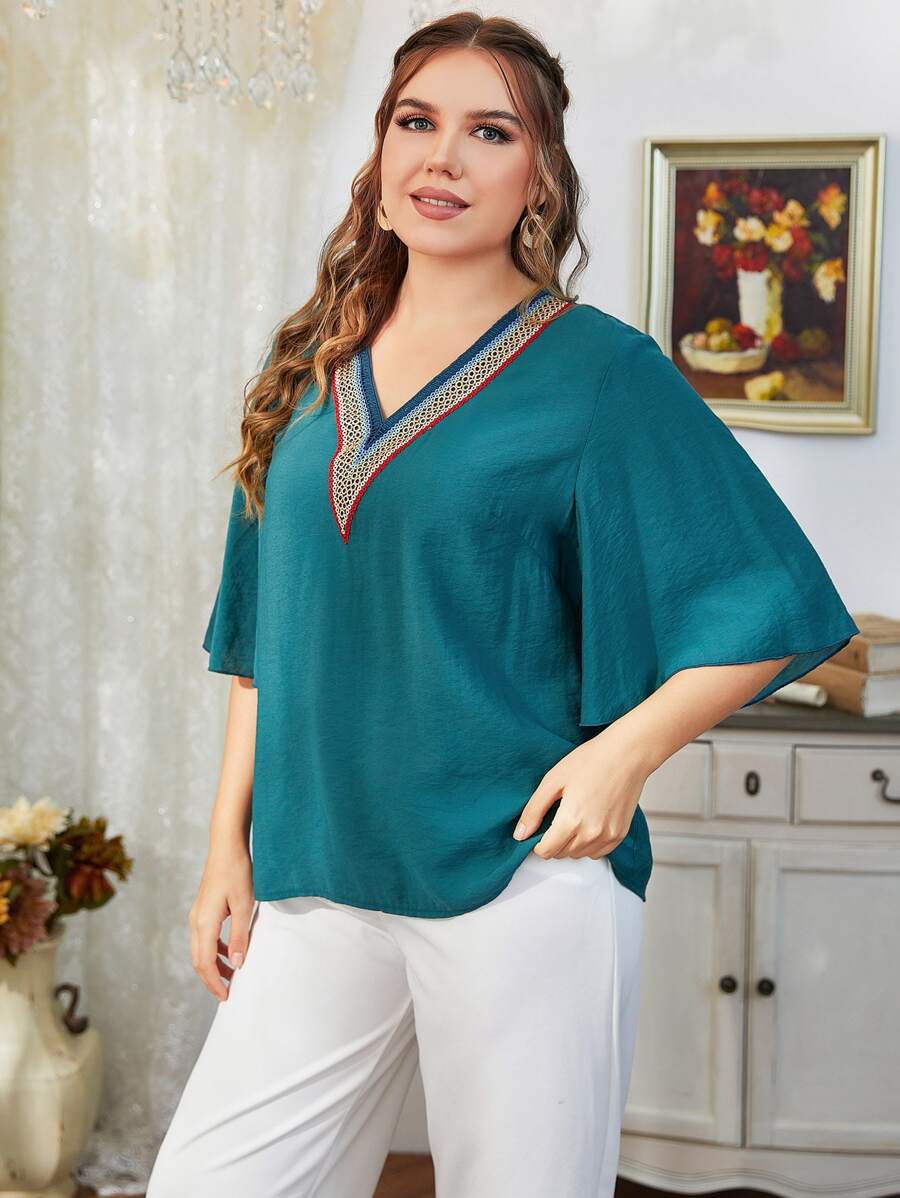 SHEIN LUNE 大碼蝴蝶袖V領襯衫 - 綠色 - 查看 1