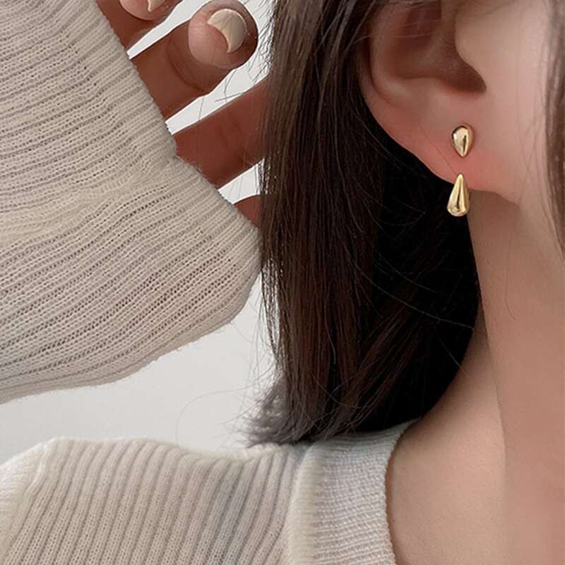 

Minimalist Stud Earrings, Gold