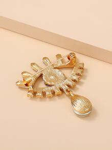 Eye Design Brooch