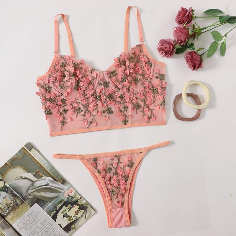 

Floral Embroidery Lingerie Set, Pink