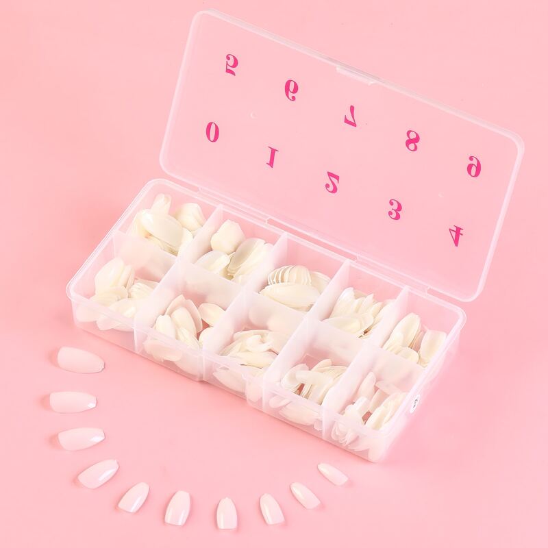 

500pcs Fake Nail & 1pc Storage Box, White
