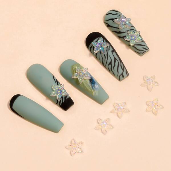 

10pcs Flower Shaped Nail Art Decoration, Clear