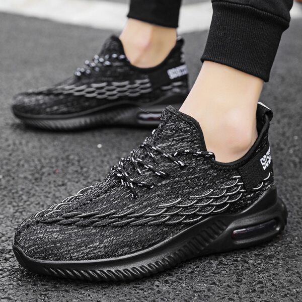 

Men Fish Scales Running Shoes, Black