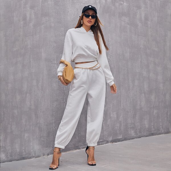 

Quilted Hoodie & Carrot Pants Without Chain, White