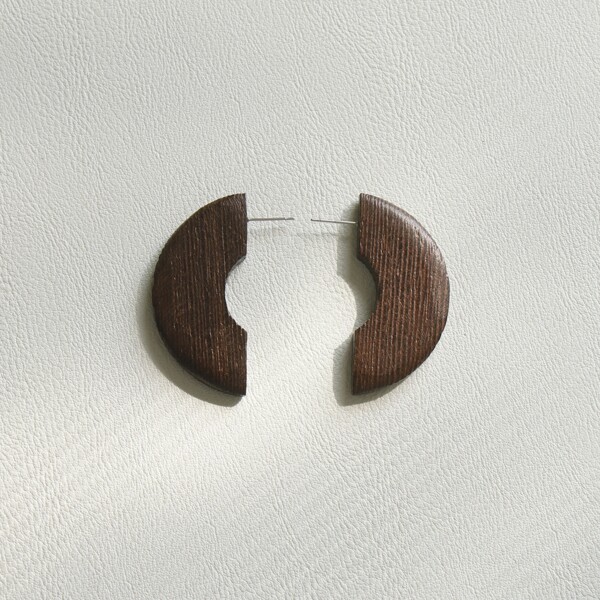 

Simple Wooden Earrings, Coffee brown