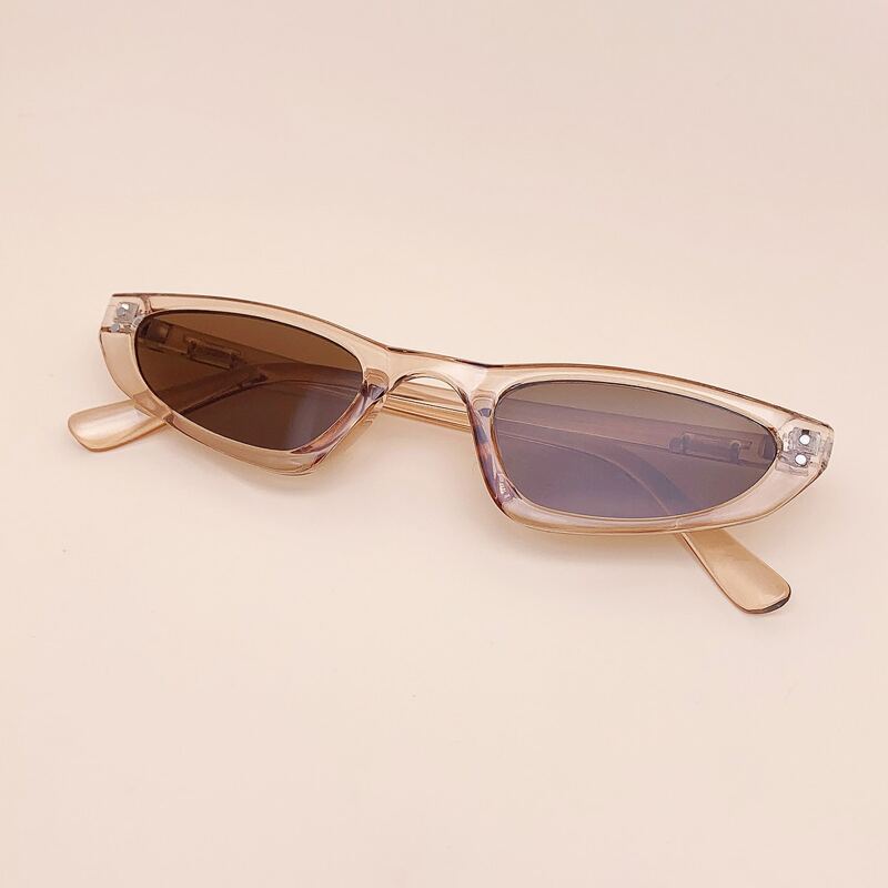 

Studded Decor Frame Sunglasses