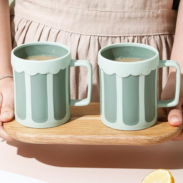 

1pc Two Tone Mug, Green