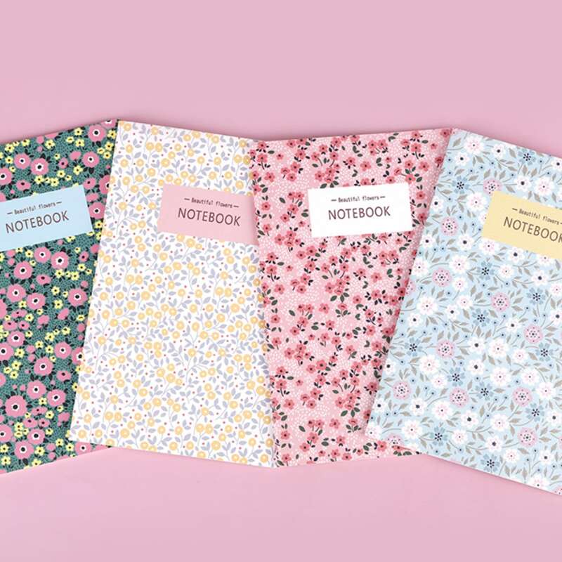 

1pc Ditsy Floral Print Random Notebook, Multicolor