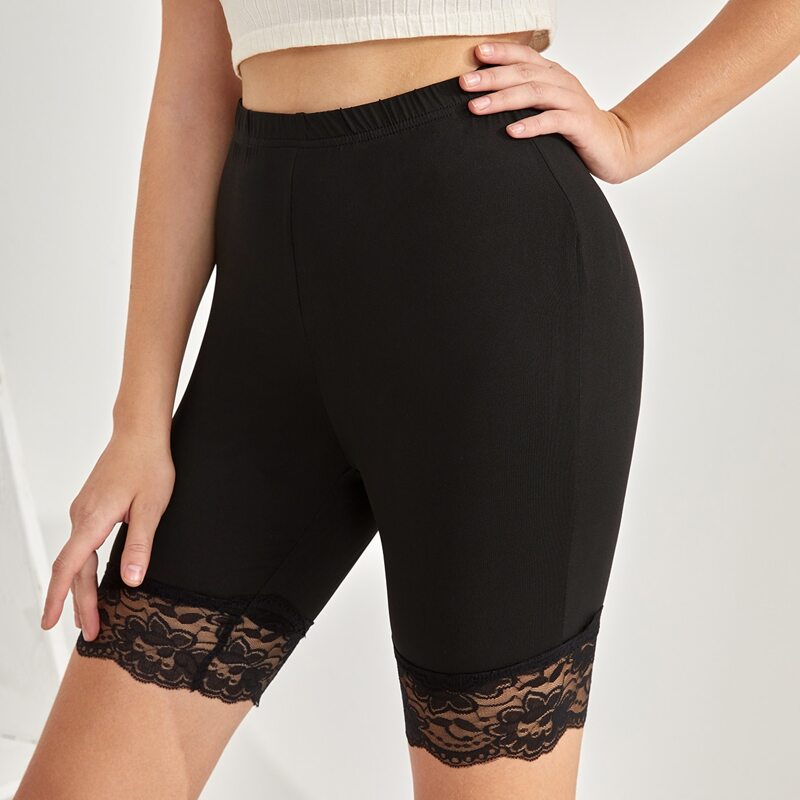 

Contrast Lace Biker Shorts, Black