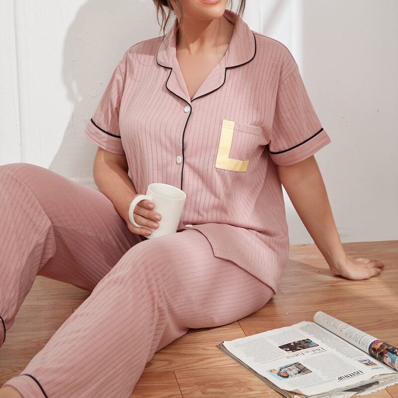 

Plus Letter Print Contrast Binding Pajama Set, Dusty pink