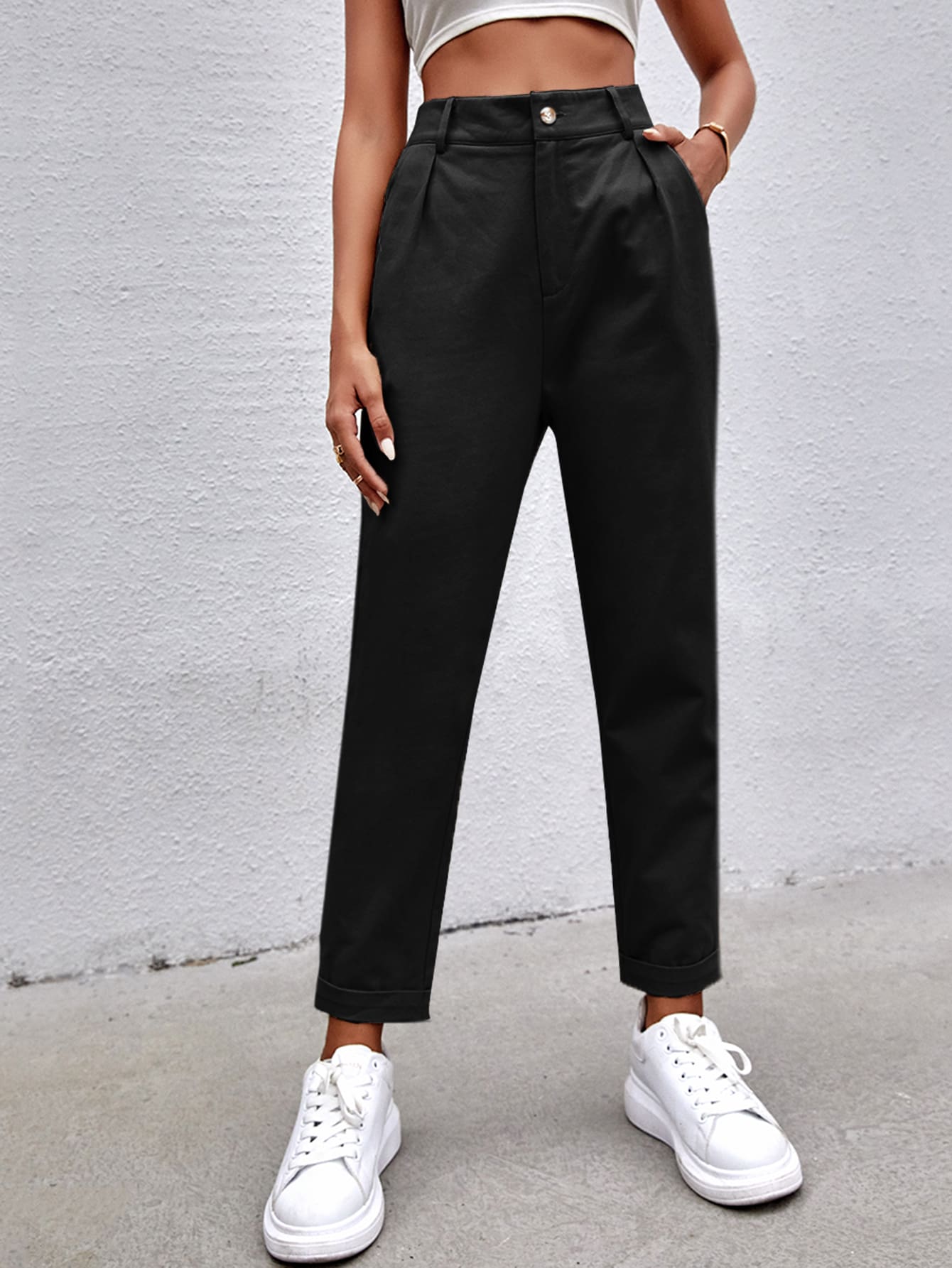 Muchica Celana Kantong Plain Casual - Hitam - View 1
