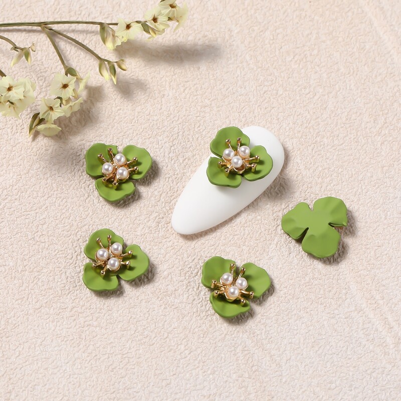 

5pcs Flower Shaped Nail Art Decoration, Army green