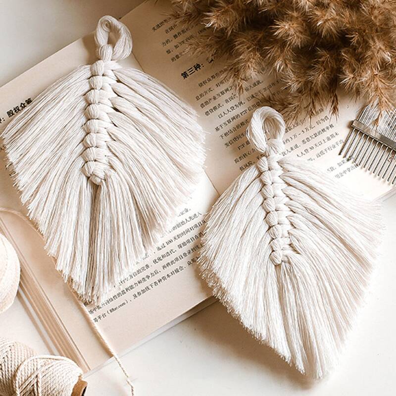 

1pc Woven Leaf Tassel Wall Hanging, Beige