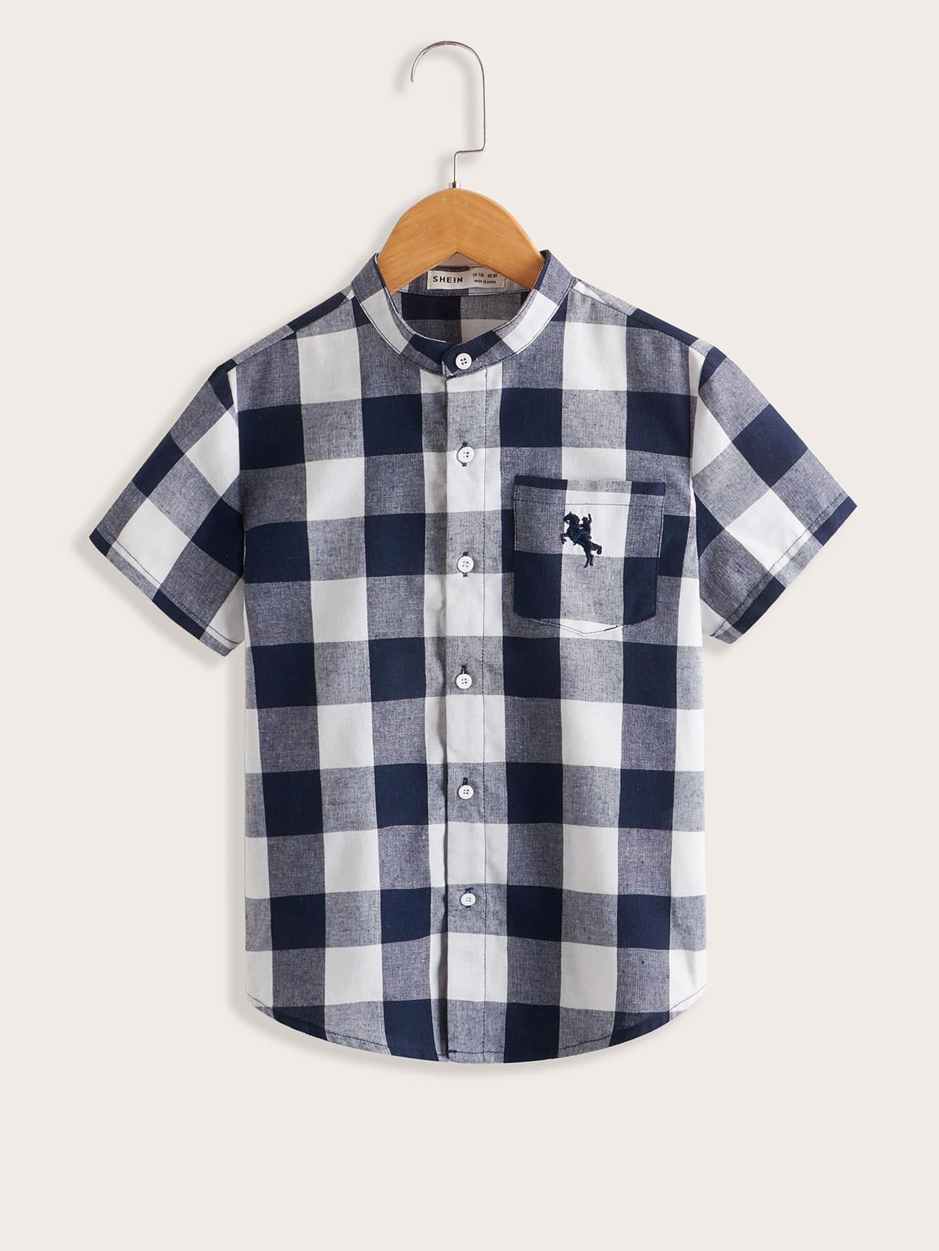 SHEIN 青少年男孩馬刺繡水牛格口袋前衣