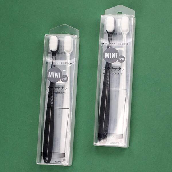 

2pcs Random Color Soft Toothbrush, Black and white